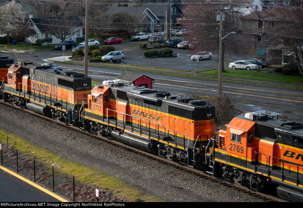 BNSF 2727